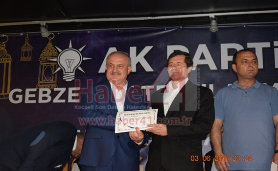 Ak Parti Gebze'de 2000 kişi ile İftarda Buluştu