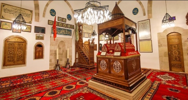 Somuncu Baba Camii Ve Türbesi 