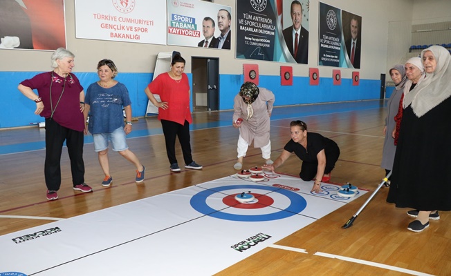 Büyükşehir sporla hayata bağlıyor