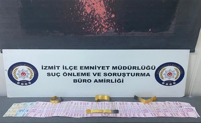 İzmit’te kuyumcuları dolandıran 2 kişi yakalandı!