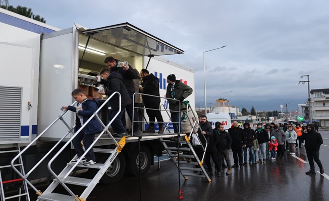 Kocaeli'de Ramazan bereketi tribünlere taşındı