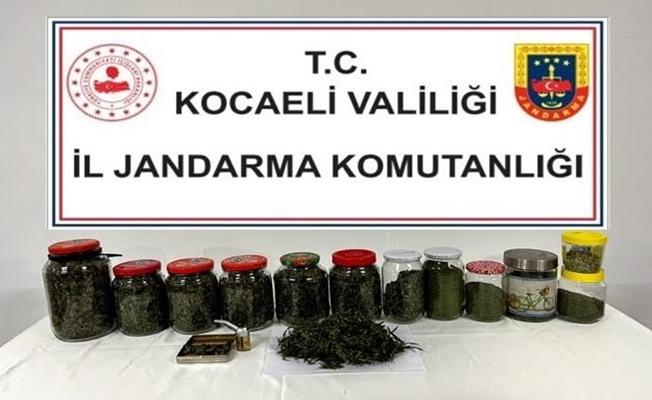 Kartepe’de  kavanozlara saklanmış uyuşturucu madde ele geçirildi!