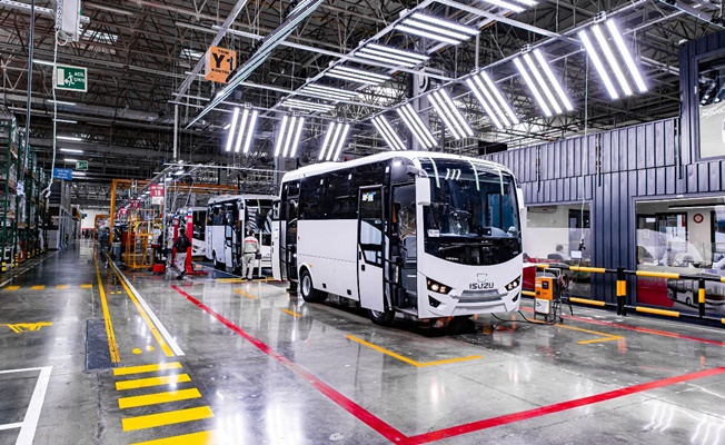 Anadolu Isuzu 2023 Yılı Midibüs İhracatında 20. Kez İhracat Şampiyonu