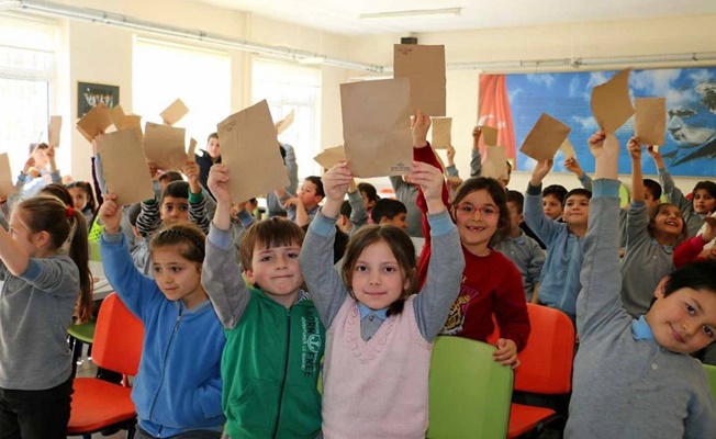 Kâğıdın serüveni köy okullarıyla buluştu